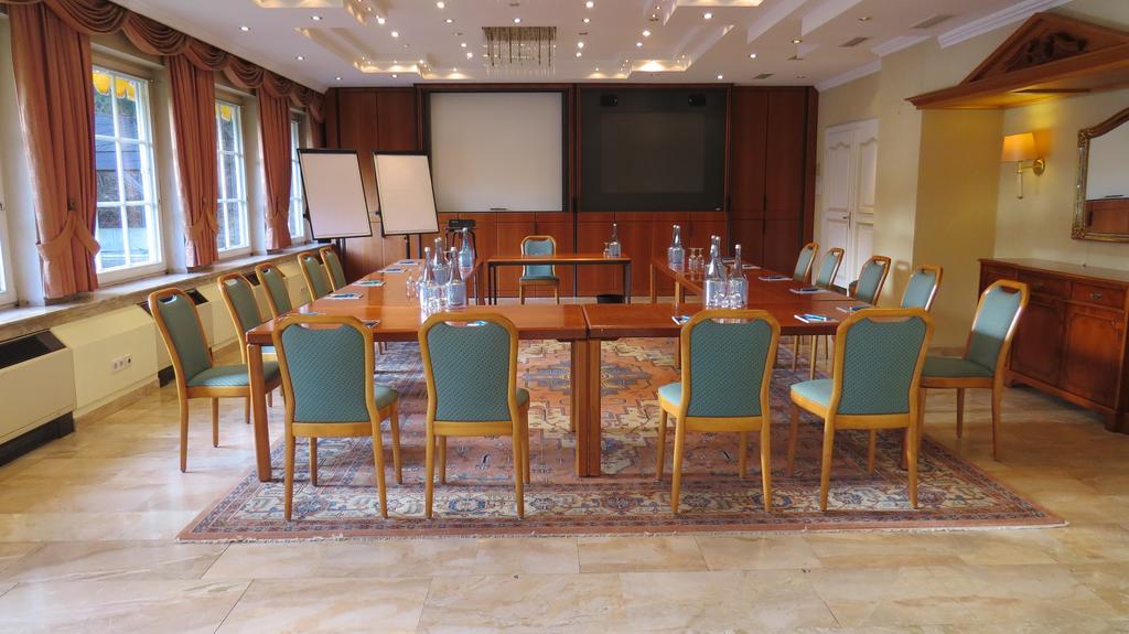 Park Hotel Am Schloss Ettringen  Εξωτερικό φωτογραφία