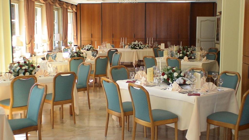 Park Hotel Am Schloss Ettringen  Εξωτερικό φωτογραφία